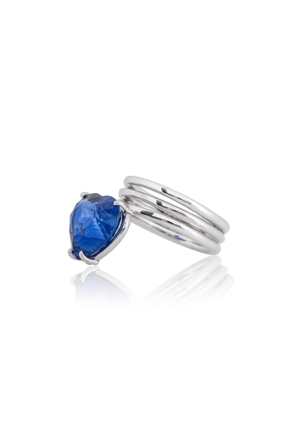 ANASTASIA KESSARIS - Ocean Blue Heart Ring